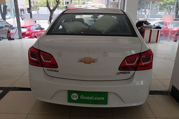 Used Chevrolet Cruze 2015 1.5L Classic SE MT Rear