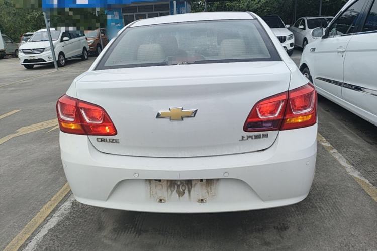 Used Chevrolet Cruze 2015 1.5L Classic SE MT Rear