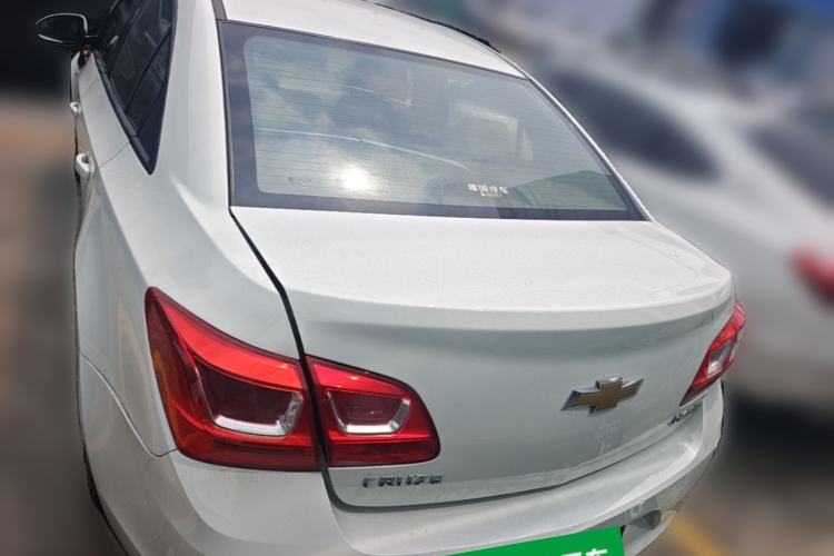 Used Chevrolet Cruze 2015 1.5L Classic SL MT Rear