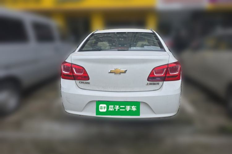 Used Chevrolet Cruze 2015 1.5L Classic SE MT Rear