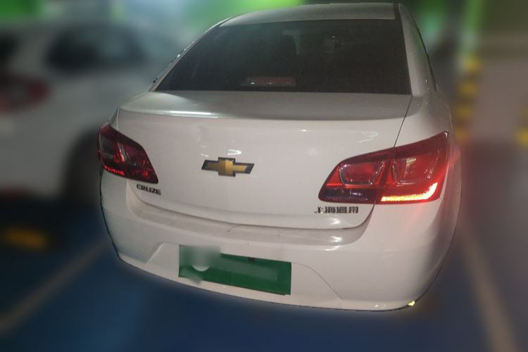 Used Chevrolet Cruze 2015 1.5L Classic SL MT Rear