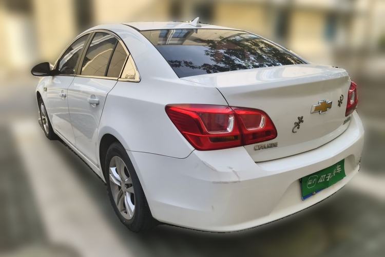 Used Chevrolet Cruze 2015 1.5L Classic SE MT Rear Left 45 Deg