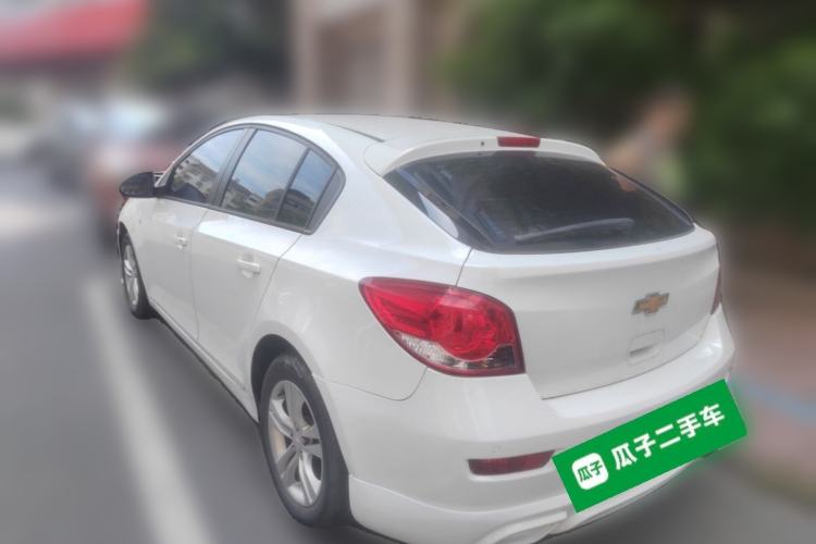 Used Chevrolet Cruze 2015 Hatchback 1.6L Automatic Comfort Edition Rear Left 45 Deg