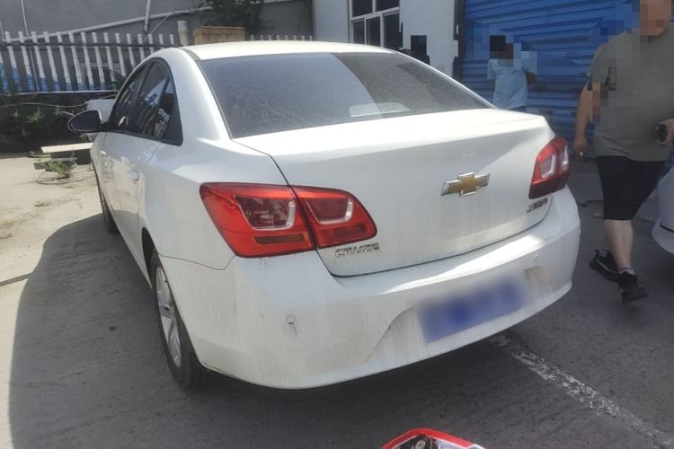 Used Chevrolet Cruze 2015 1.5L Classic SE MT Rear Left 45 Deg