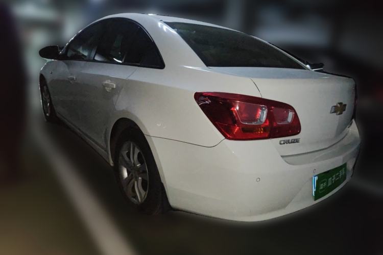 Used Chevrolet Cruze 2015 1.5L Classic SE AT Rear Left 45 Deg
