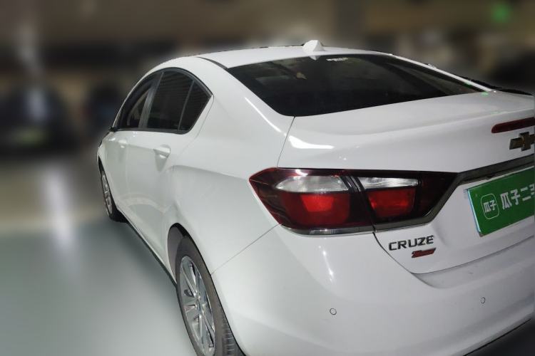 Used Chevrolet Cruze 2015 1.4T DCG Luxury Edition Rear Left 45 Deg