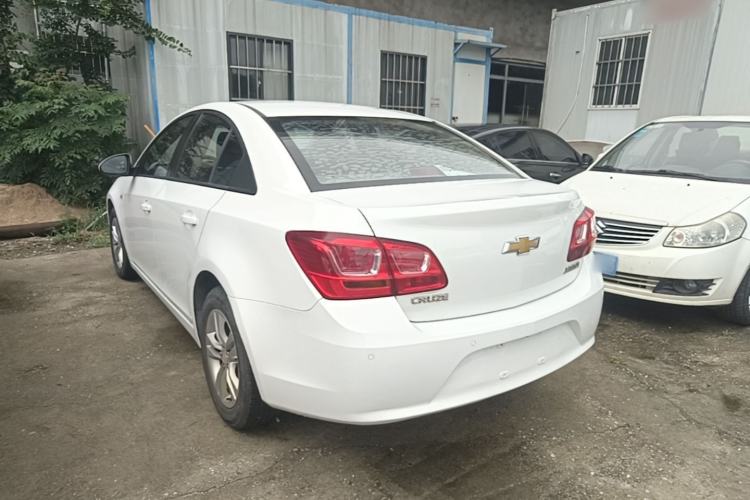 Used Chevrolet Cruze 2015 1.5L Classic SE AT Rear Left 45 Deg