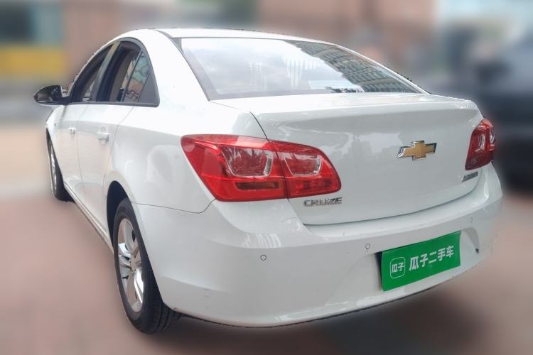 Used Chevrolet Cruze 2015 1.5L Classic SE AT Rear Left 45 Deg