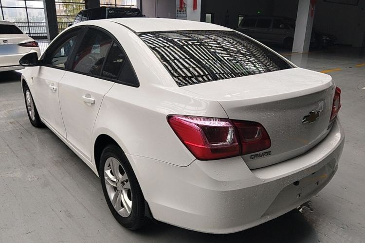 Used Chevrolet Cruze 2015 1.5L Classic SE MT Rear Left 45 Deg