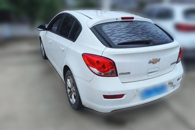 Used Chevrolet Cruze 2015 Hatchback 1.6L Automatic Comfort Edition Rear Left 45 Deg
