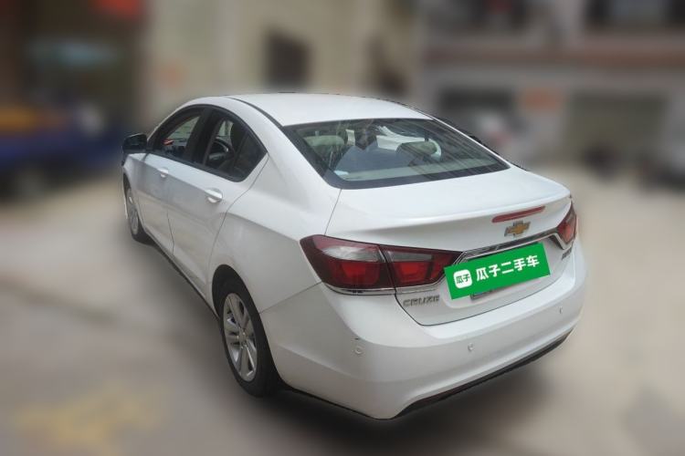 Used Chevrolet Cruze 2015 1.5L Automatic Fashion Navigation Edition Rear Left 45 Deg