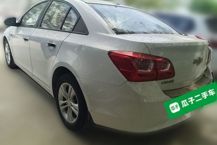 Used Chevrolet Cruze 2015 1.5L Classic SE MT Rear Left 45 Deg