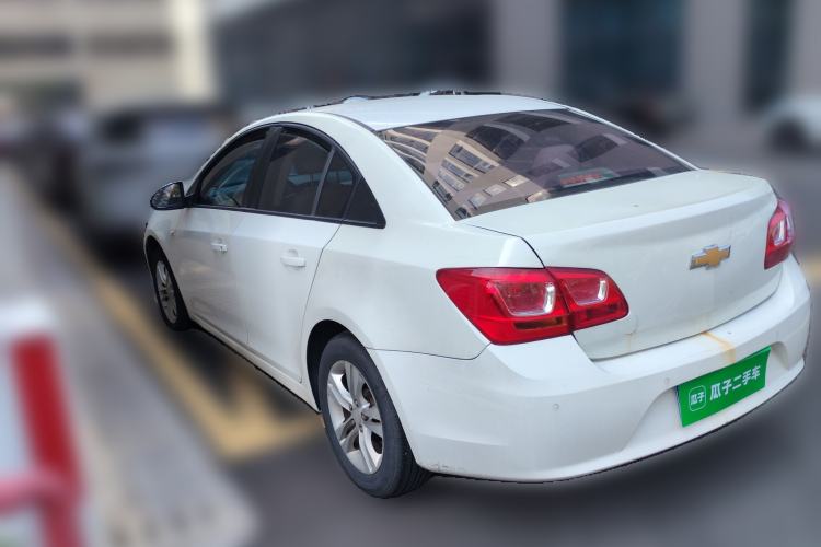 Used Chevrolet Cruze 2015 1.5L Classic SE AT Rear Left 45 Deg