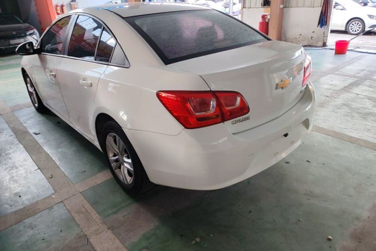 Used Chevrolet Cruze 2015 1.5L Classic SE MT Rear Left 45 Deg