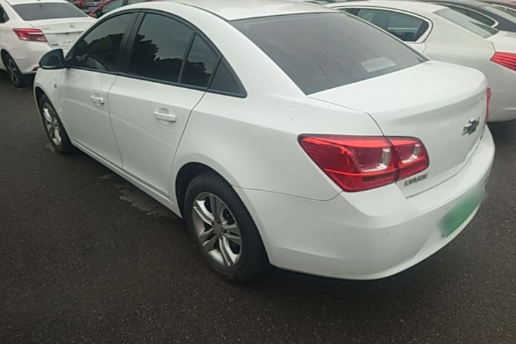 Used Chevrolet Cruze 2015 1.5L Classic SE AT Rear Left 45 Deg