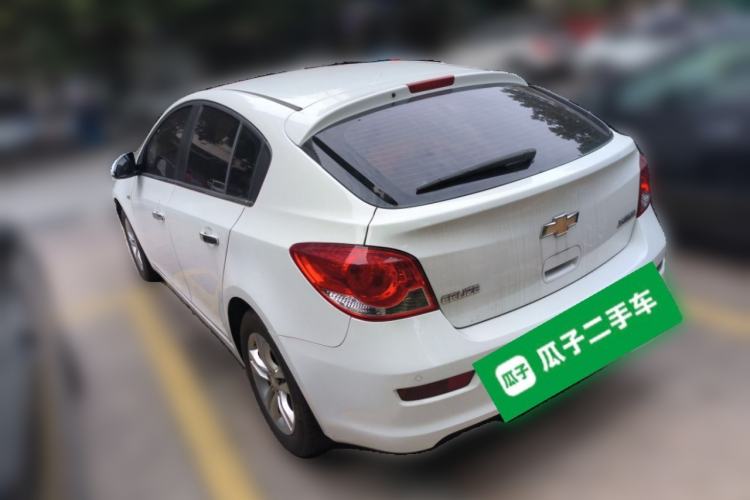 Used Chevrolet Cruze 2015 Hatchback 1.6L Automatic Comfort Edition Rear Left 45 Deg