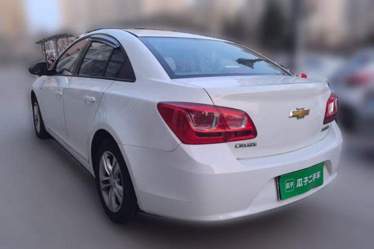 Used Chevrolet Cruze 2015 1.5L Classic SE MT Rear Left 45 Deg