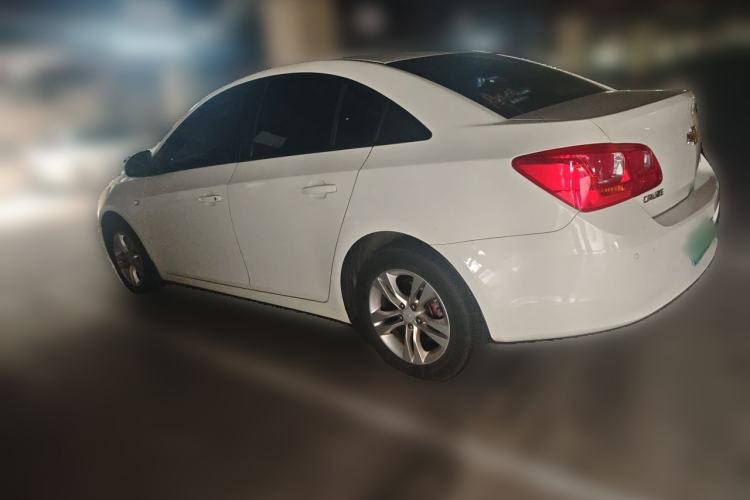 Used Chevrolet Cruze 2015 1.5L Classic SE AT Rear Left 45 Deg