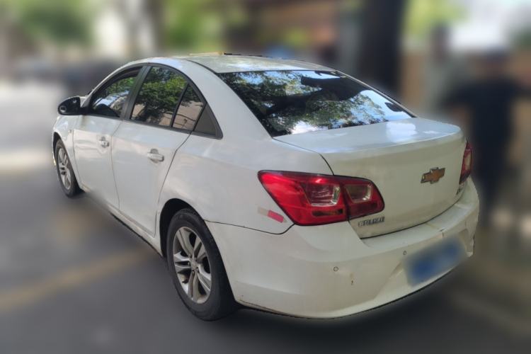 Used Chevrolet Cruze 2015 1.5L Classic SE AT Rear Left 45 Deg