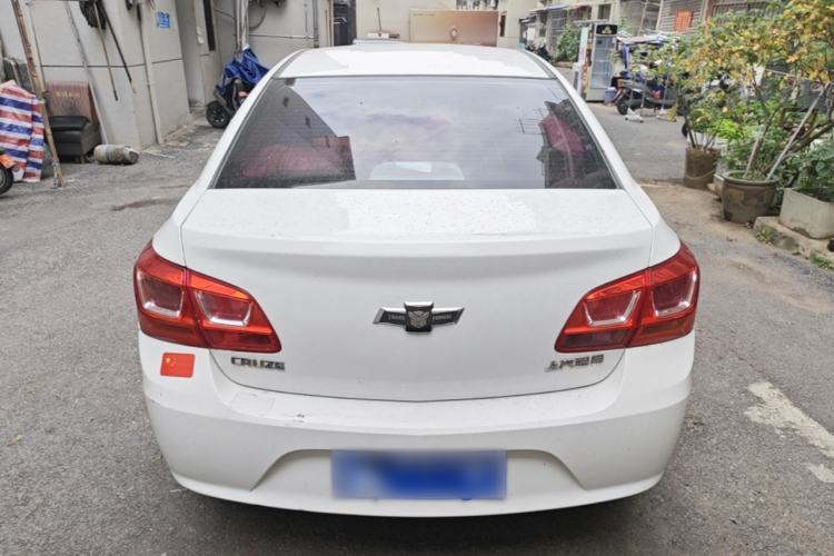 Used Chevrolet Cruze 2015 1.5L Classic SL MT Rear