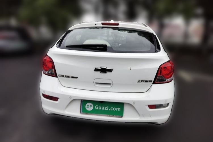 Used Chevrolet Cruze 2015 Hatchback 1.6L Automatic Comfort Edition Rear