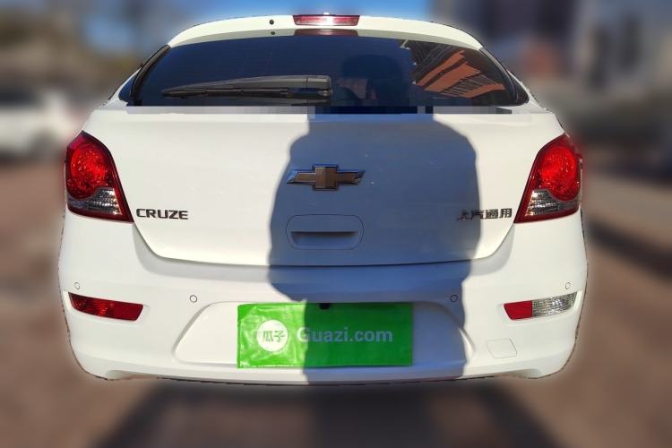Used Chevrolet Cruze 2015 Hatchback 1.6L Automatic Comfort Edition Rear