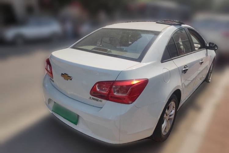 Used Chevrolet Cruze 2015 1.5L Classic SE MT Rear Right 45 Deg