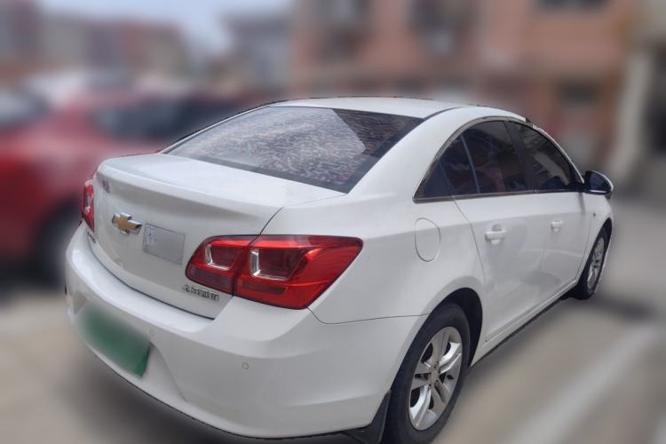 Used Chevrolet Cruze 2015 1.5L Classic SE AT Rear Right 45 Deg