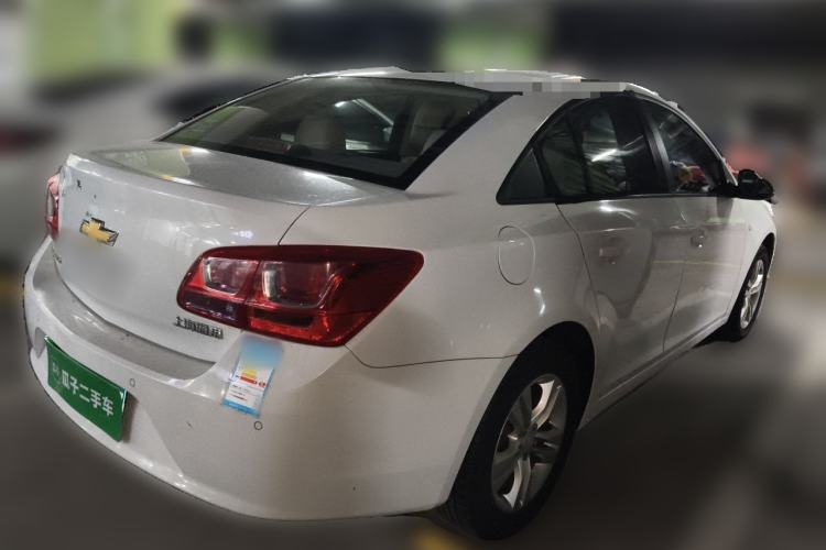Used Chevrolet Cruze 2015 1.5L Classic SE AT Rear Right 45 Deg