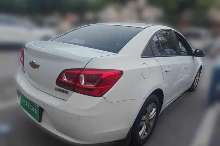 Used Chevrolet Cruze 2015 1.5L Classic SE AT Rear Right 45 Deg