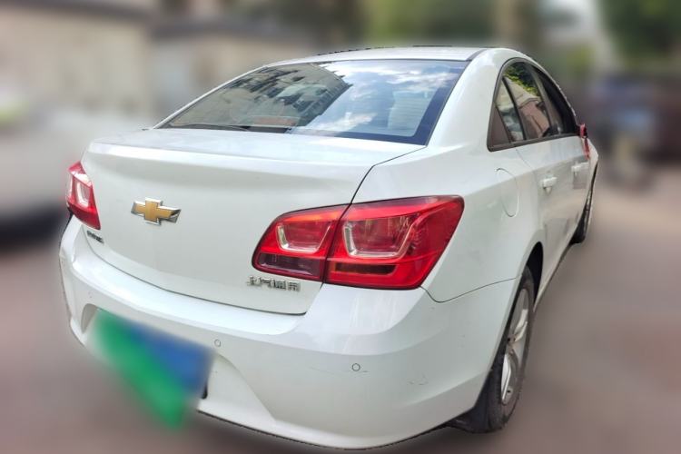 Used Chevrolet Cruze 2015 1.5L Classic SE AT Rear Right 45 Deg