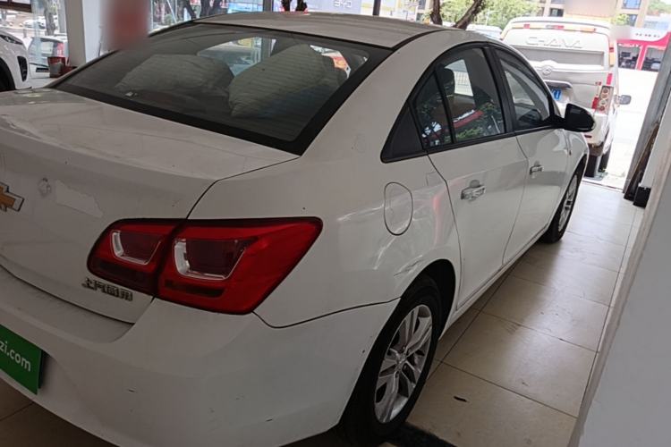 Used Chevrolet Cruze 2015 1.5L Classic SE MT Rear Right 45 Deg