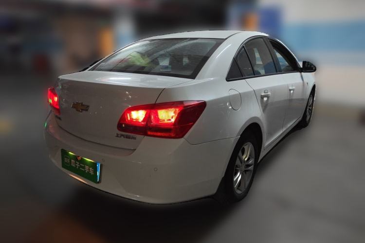 Used Chevrolet Cruze 2015 1.5L Classic SE AT Rear Right 45 Deg