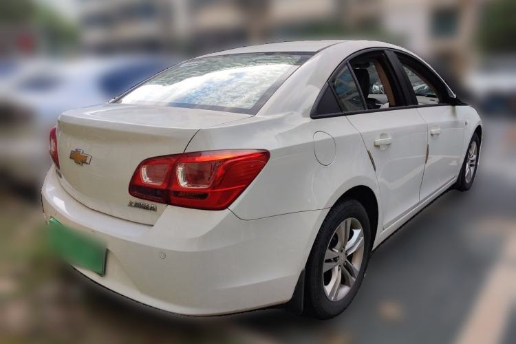 Used Chevrolet Cruze 2015 1.5L Classic SE MT Rear Right 45 Deg