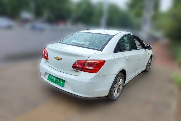 Used Chevrolet Cruze 2015 1.5L Classic SE MT Rear Right 45 Deg