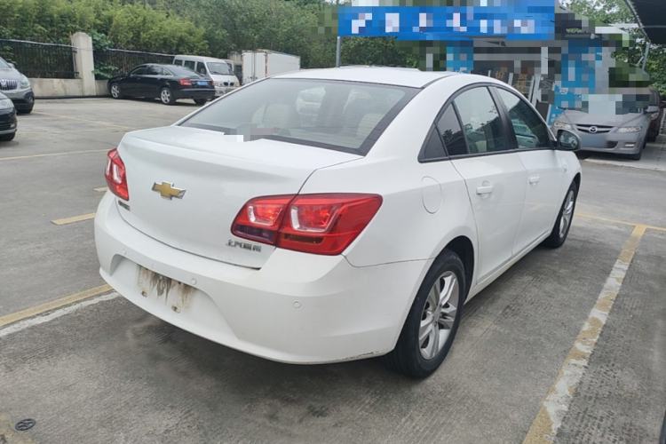 Used Chevrolet Cruze 2015 1.5L Classic SE MT Rear Right 45 Deg