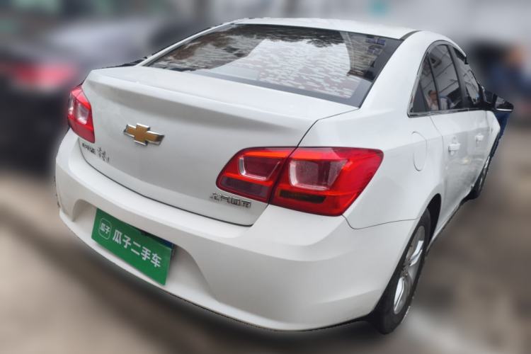 Used Chevrolet Cruze 2015 1.5L Classic SE MT Rear Right 45 Deg