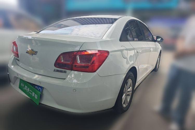 Used Chevrolet Cruze 2015 1.5L Classic SE MT Rear Right 45 Deg