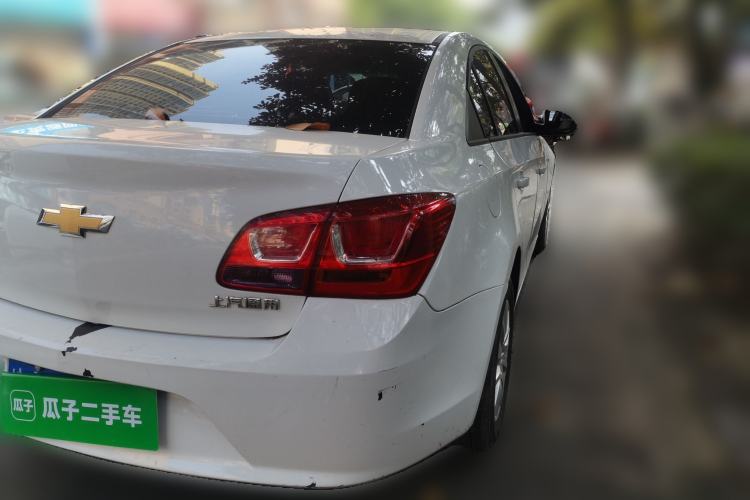 Used Chevrolet Cruze 2015 1.5L Classic SL MT Rear Right 45 Deg