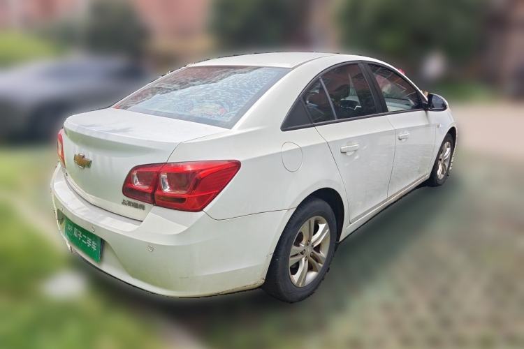 Used Chevrolet Cruze 2015 1.5L Classic SE MT Rear Right 45 Deg