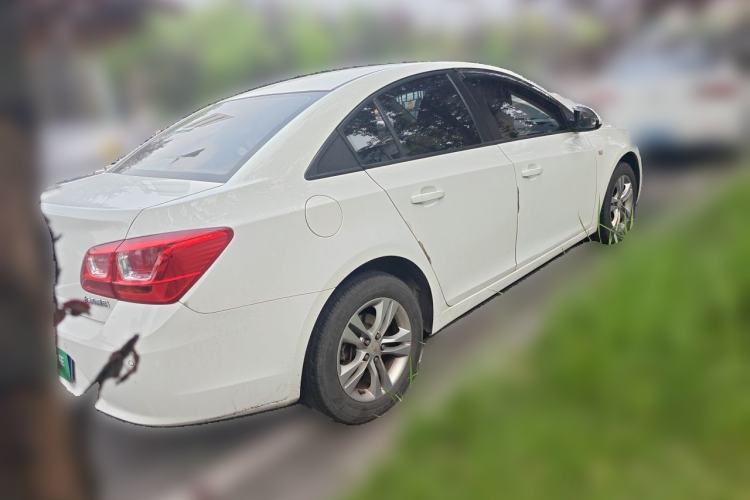 Used Chevrolet Cruze 2015 1.5L Classic SE AT Rear Right 45 Deg