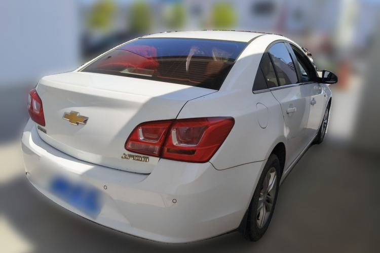 Used Chevrolet Cruze 2015 1.5L Classic SE AT Rear Right 45 Deg
