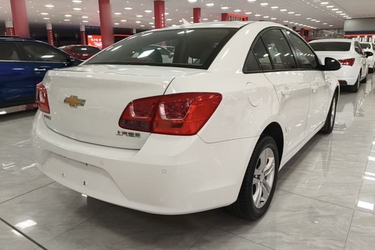 Used Chevrolet Cruze 2015 1.5L Classic SE AT Rear Right 45 Deg