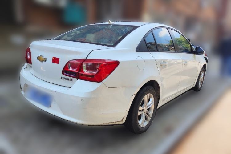 Used Chevrolet Cruze 2015 1.5L Classic SE AT Rear Right 45 Deg