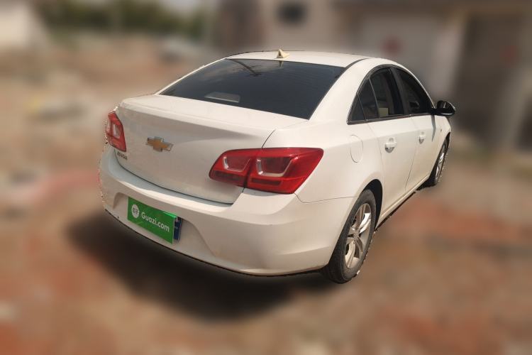 Used Chevrolet Cruze 2015 1.5L Classic SE MT Rear Right 45 Deg