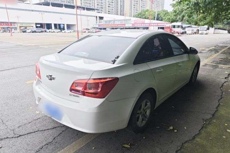 Used Chevrolet Cruze 2015 1.5L Classic SL MT Rear Right 45 Deg