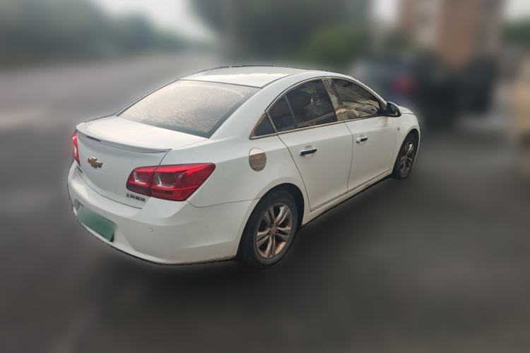 Used Chevrolet Cruze 2015 1.5L Classic SE MT Rear Right 45 Deg