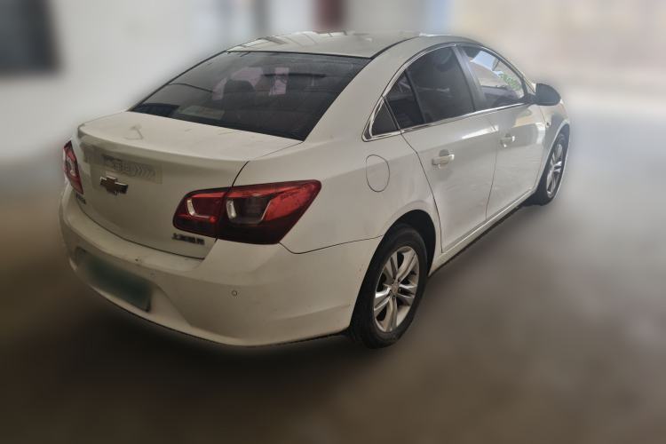 Used Chevrolet Cruze 2015 1.5L Classic SE AT Rear Right 45 Deg