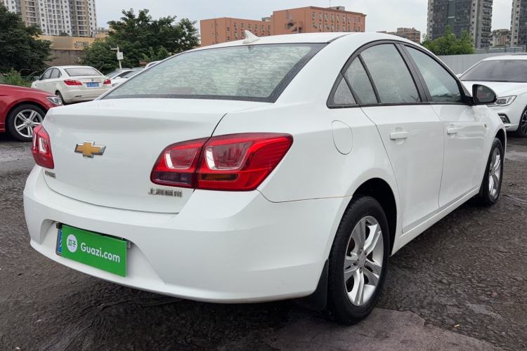 Used Chevrolet Cruze 2015 1.5L Classic SE MT Rear Right 45 Deg