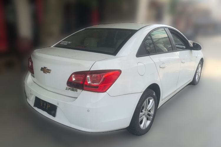 Used Chevrolet Cruze 2015 1.5L Classic SE AT Rear Right 45 Deg